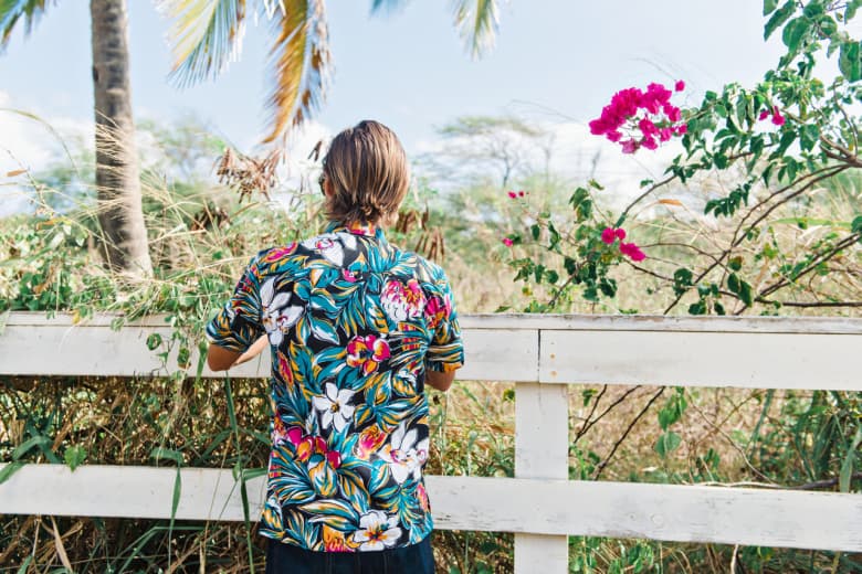 POW! WOW! x Roberta Oaks 聯名 Aloha 襯衫系列