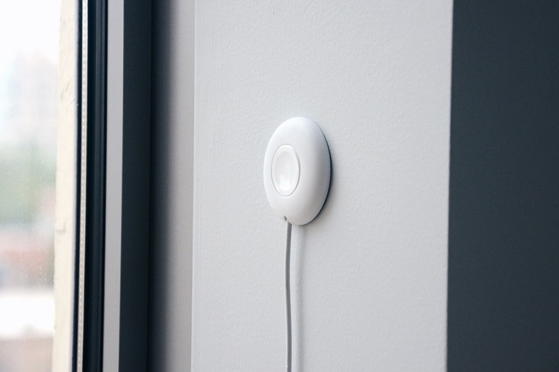 Apple Watch 掛立式充電座 KERO Cling