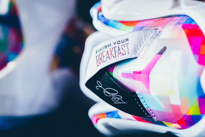 Nike LeBron XII EXT「Finish Your Breakfast」配色