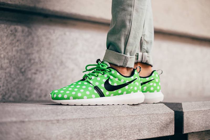 Nike Roshe NM QS「Dot」別注系列