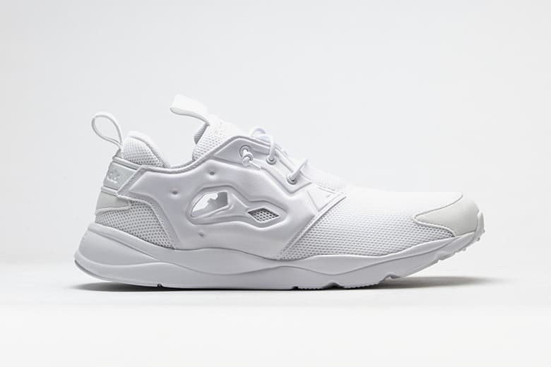 Reebok Furylite「Triple White」配色