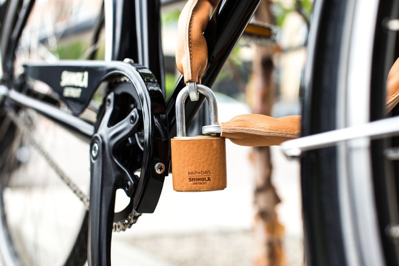 Shinola x Map of Days 皮革自行車鎖鏈