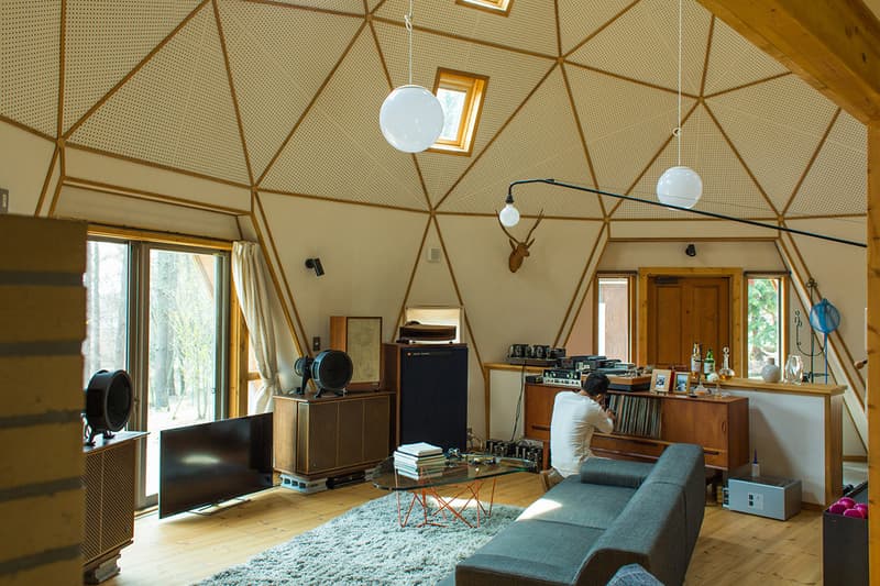 走進日本攝影師 Mikio Hasui 的「幾何木屋」