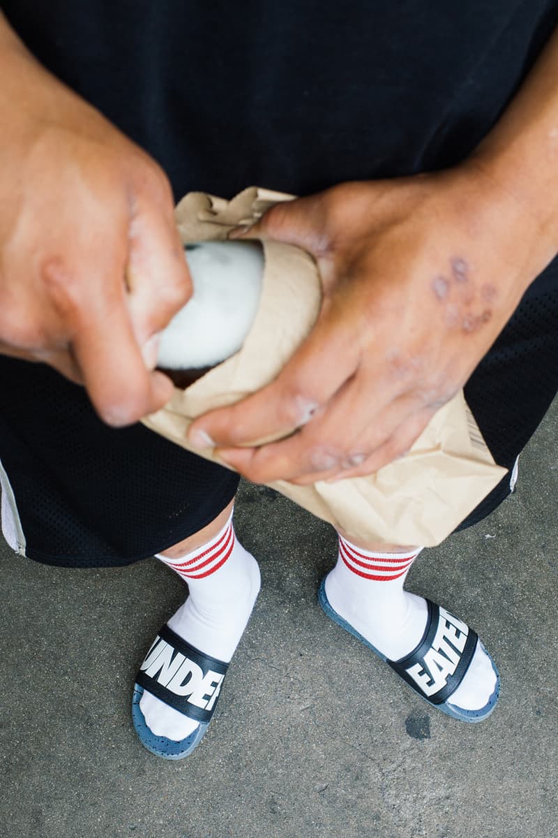 Undefeated 發佈 Slide 拖鞋系列