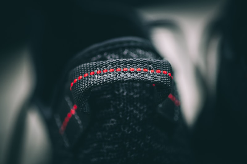 adidas Originals Yeezy Boost 350 全黑配色