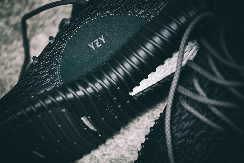 adidas Originals Yeezy Boost 350 全黑配色