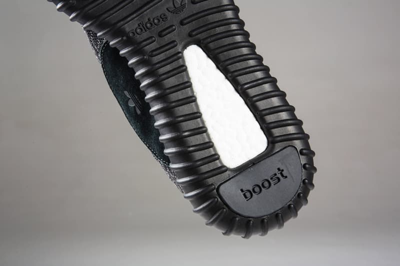 近賞 adidas Originals Yeezy Boost 350 全黑配色