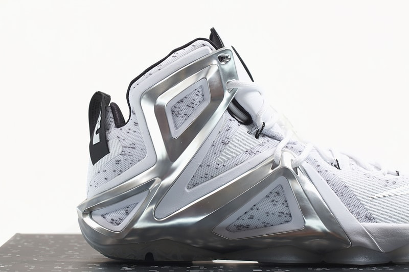 近賞 Pigalle x Nike LeBron 12 Elite 聯名配色