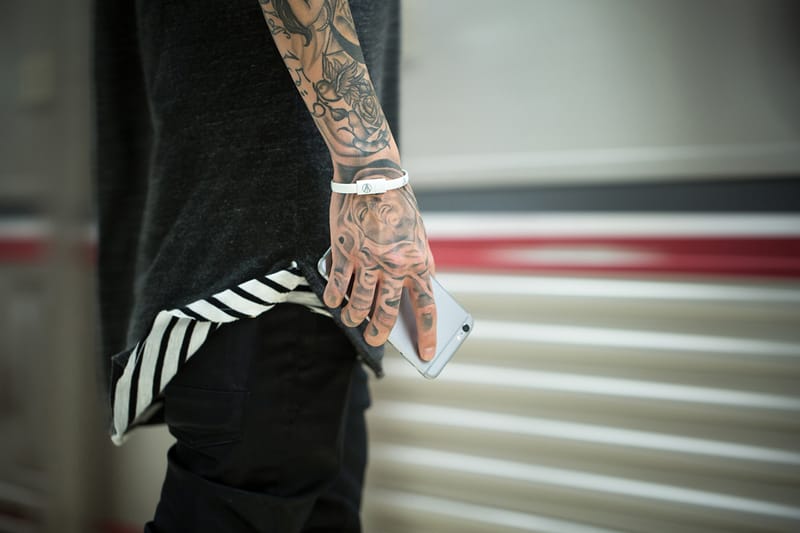 Adapt Technology「Base」充電手環