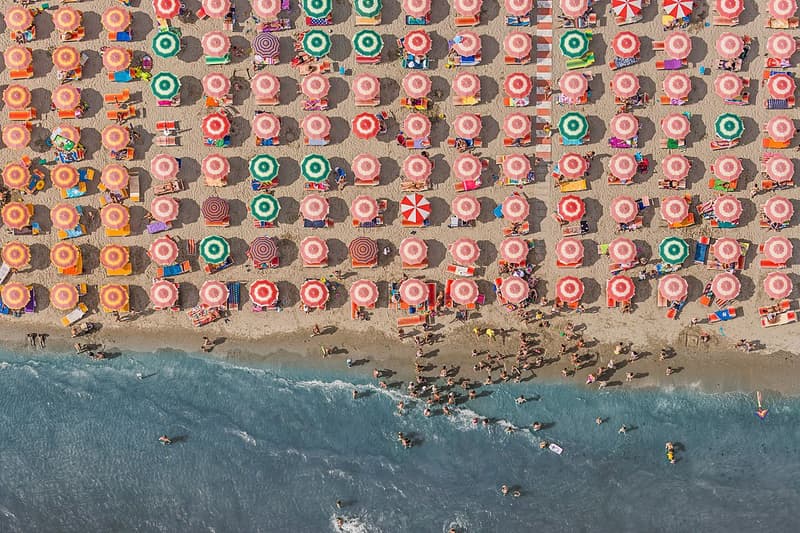 Bernhard Lang 推出全新空中攝影作品集