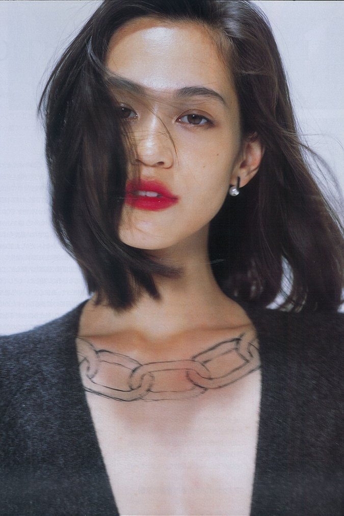 水原希子演藝《THEM》新一期「Gallery ARAKI」造型特輯