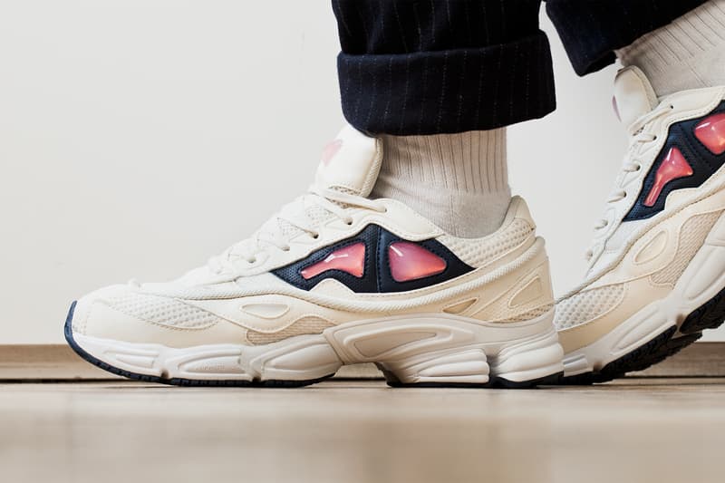 Raf Simons x adidas Originals 2015 秋冬 Ozweego 2 跑鞋