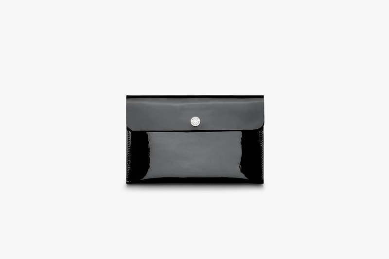 Acne Studios 推出全新皮革配件小物系列