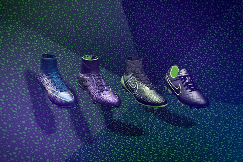 Nike Soccer「Electro Flare」別注系列