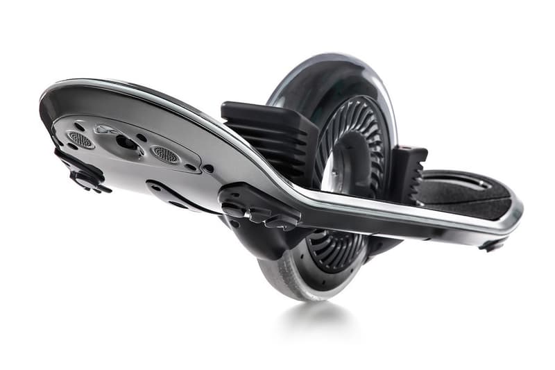 單輪 Hoverboard 叫板 Lexus 磁懸浮滑板