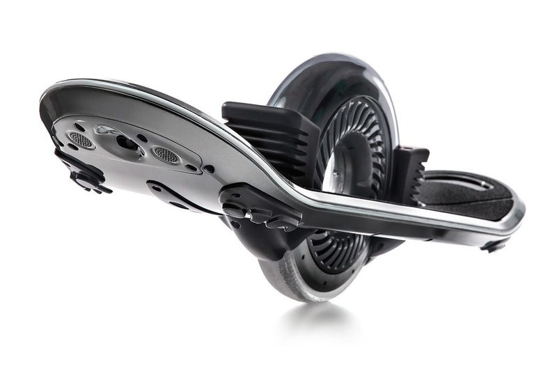單輪 Hoverboard 叫板 Lexus 磁懸浮滑板