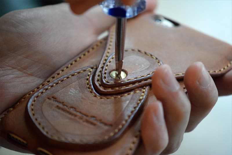 Roberu 全新 Shading Leather iPhone6s/6 保護套設計