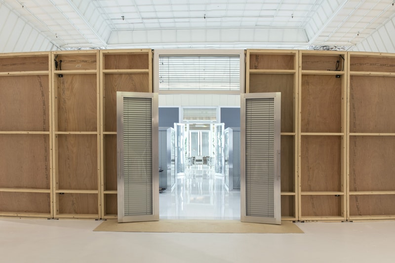 走進 Thom Browne 全新開設 Le Bon Marché Pop-Up 期間限定店
