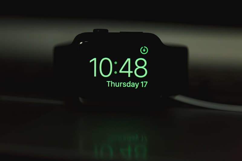 2 段變身，Apple WATCH 小鬧鐘