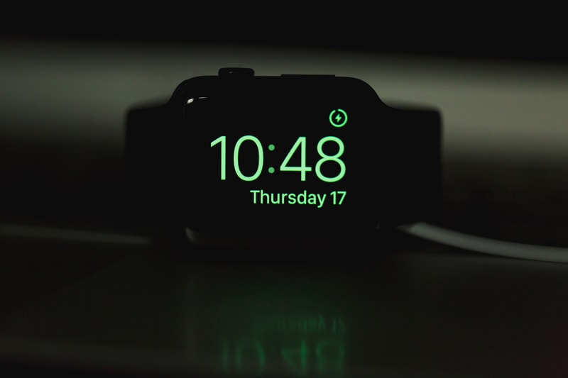 2 段變身，Apple WATCH 小鬧鐘