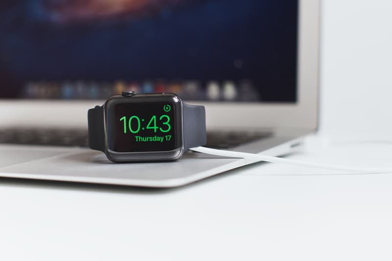 2 段變身，Apple WATCH 小鬧鐘