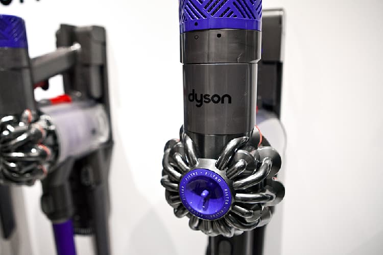 Dyson V6 香港發布 強勁吸力與微塵粒子說再見