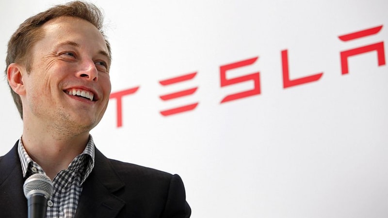 Elon Musk 以「Tesla Graveyard」嘲諷 Apple