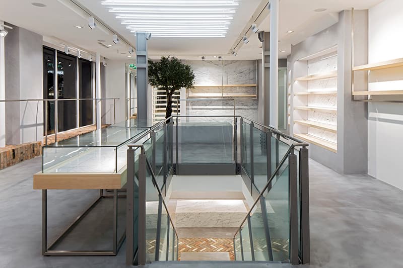 END. Clothing 紐卡斯爾旗艦店