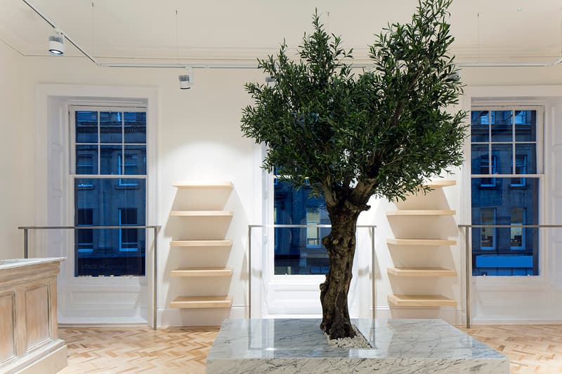 END. Clothing 紐卡斯爾旗艦店