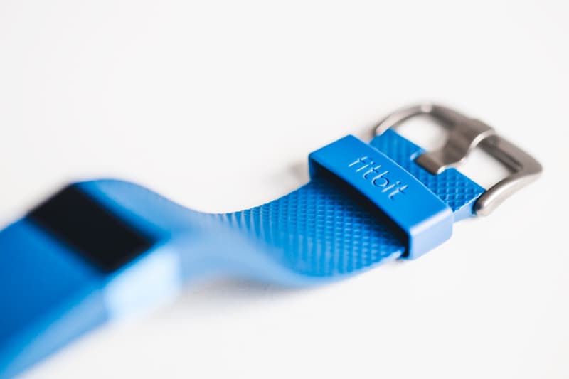 Fitbit 最新 Charge HR 近距體驗