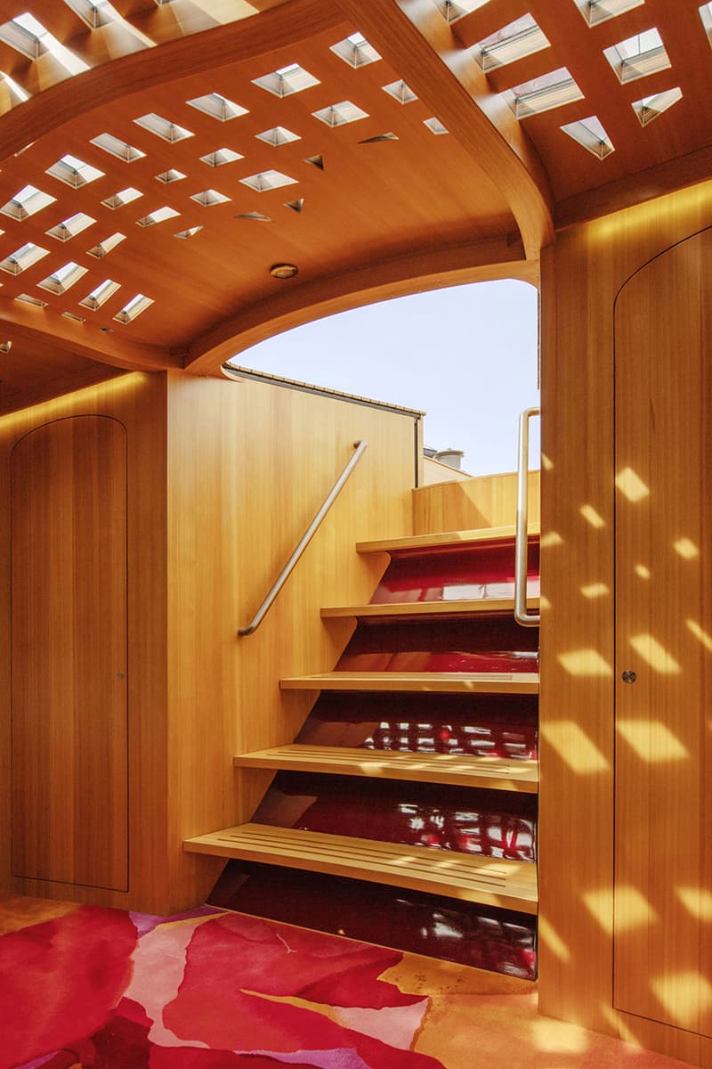 Frank Gehry 打造個人第一部遊艇之作