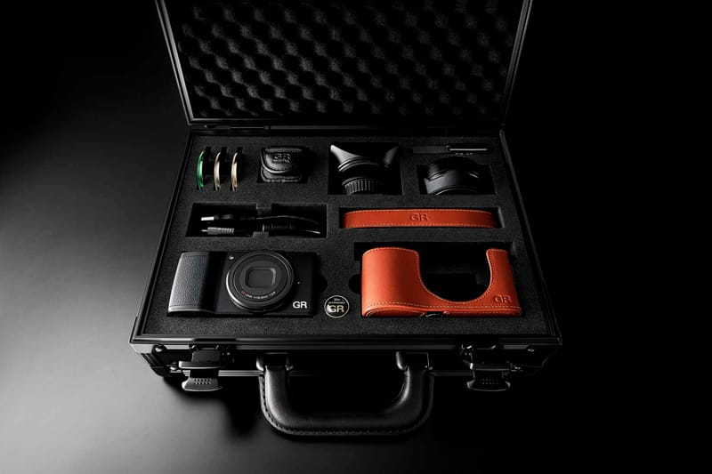 GR Digital 10 週年紀念限量套裝「GR II Premium Kit」