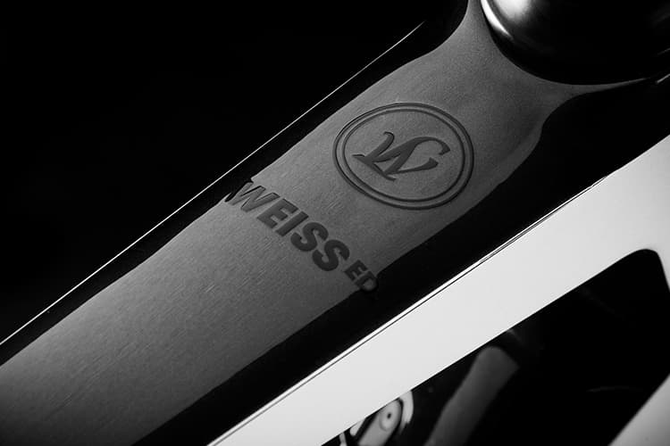 Lightweight 全新黑白車架現身