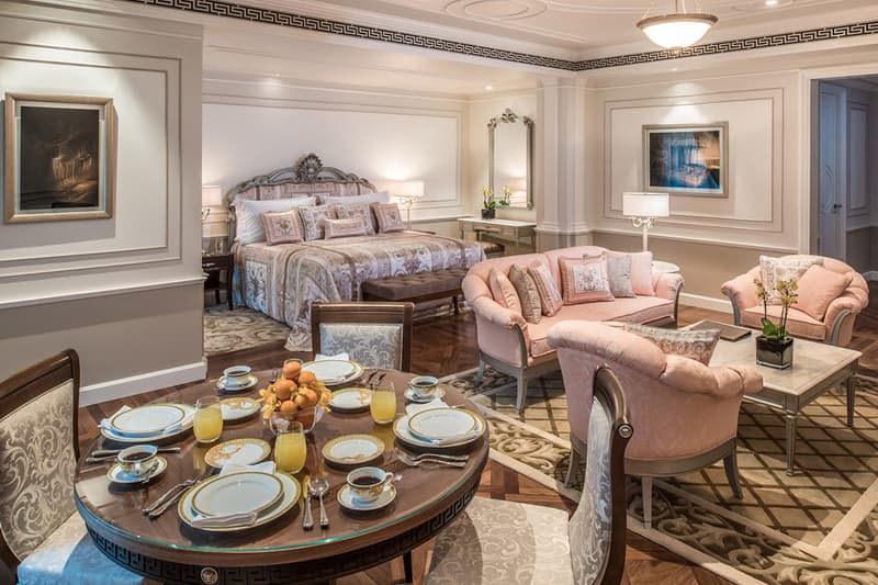 超奢華 Versace 酒店於迪拜開業