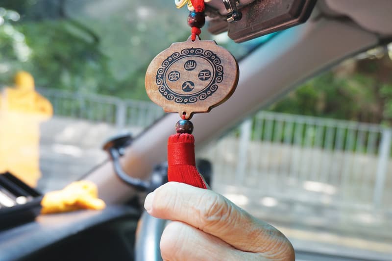 《TAXI ART》：香港的士前座的小天地