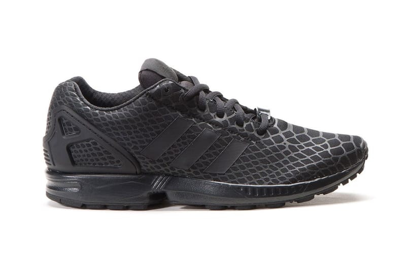adidas Originals ZX Flux Techfit 全新配色系列「Core Black」