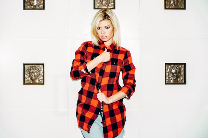 Married To The Mob x Burton 2015 假日季聯名系列