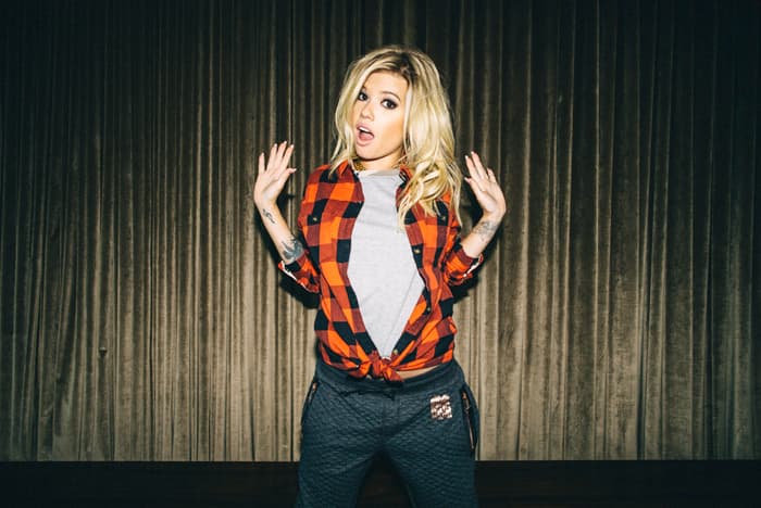 Married To The Mob x Burton 2015 假日季聯名系列