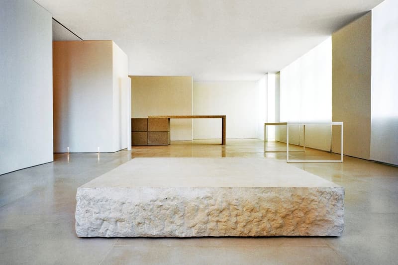 Yeezy Season 2 設計靈感來源於 Claudio Silvestrin 風格公寓