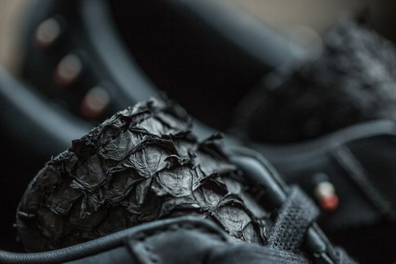 INVINCIBLE x adidas Consortium Superstar 80v「Black」聯名鞋款