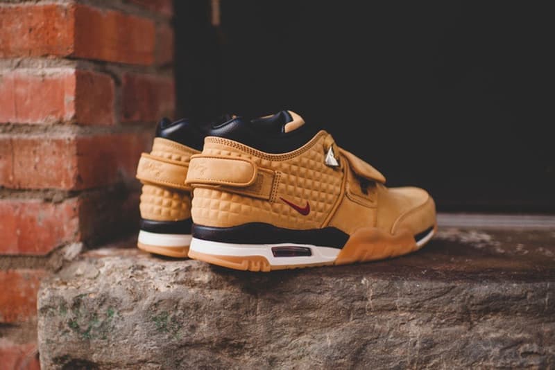 細覽 Nike Air Trainer Cruz 「HAYSTACK」配色設計