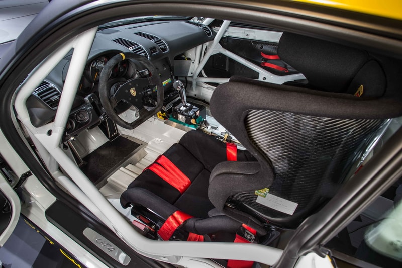 Porsche Cayman GT4 Clubsport 賽車