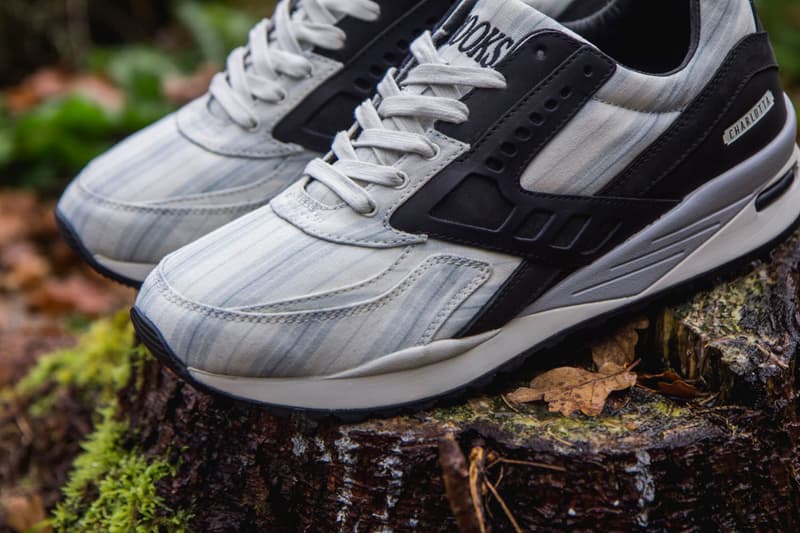 Sneakersnstuff x Brooks Regent「American Dream」聯名鞋款