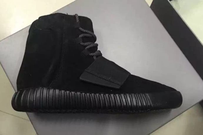 搶先預覽 Yeezy Boost 750 全黑配色