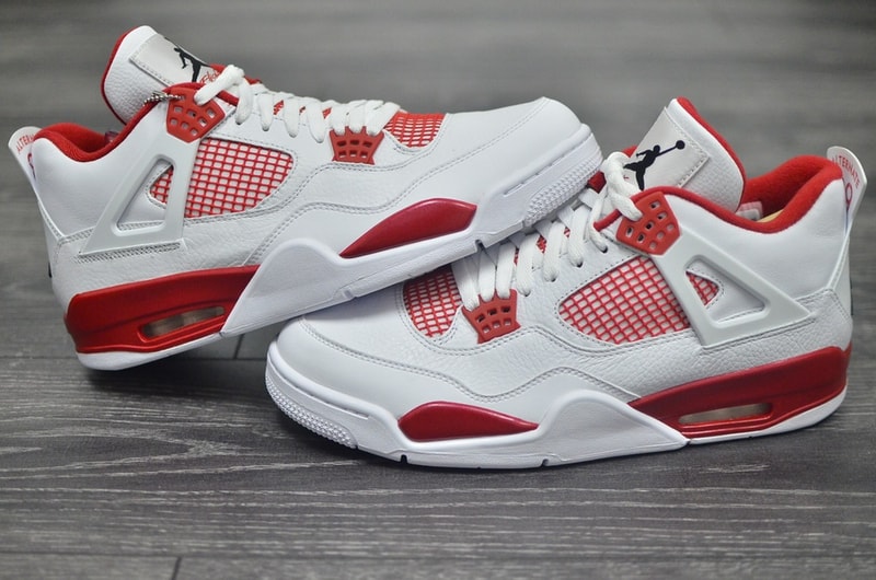 Air Jordan IV Retro「Alternate 89」配色