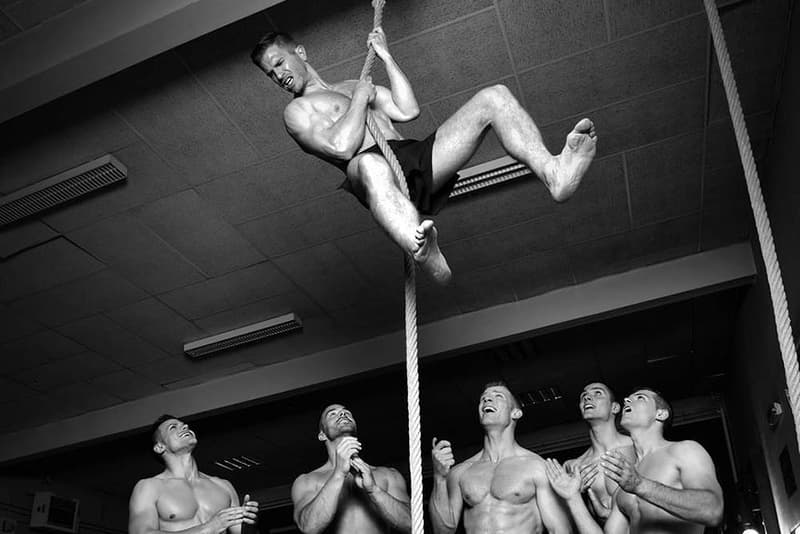 法國消防員為人道慈善團體拍攝 2016 月曆籌款