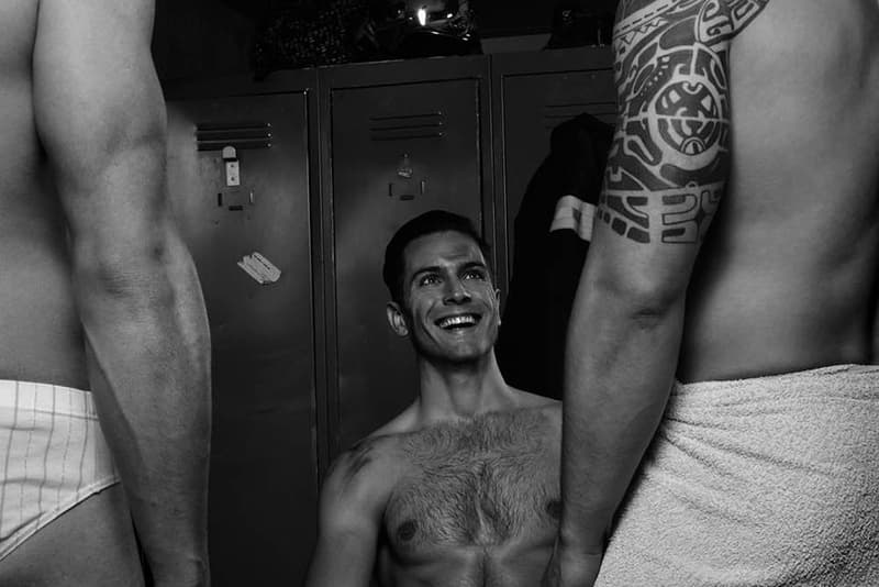 法國消防員為人道慈善團體拍攝 2016 月曆籌款