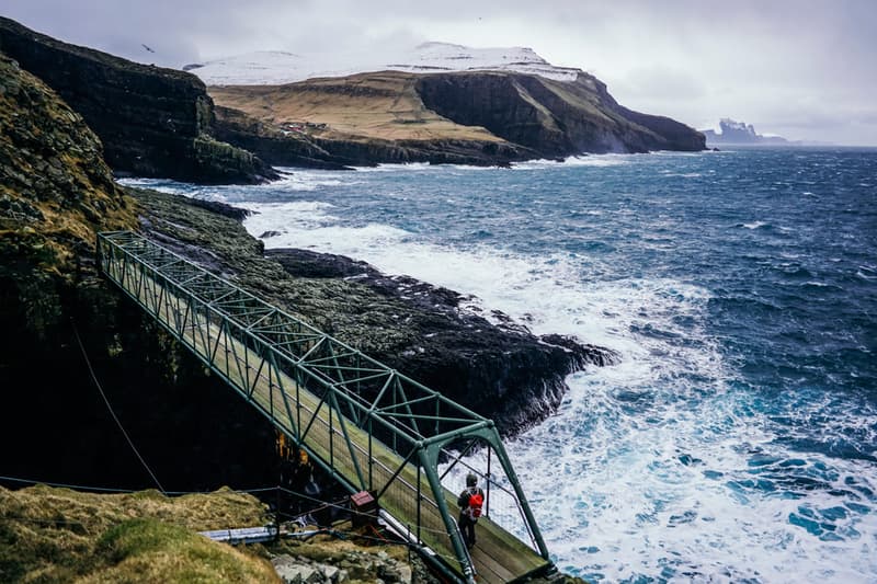 從 Bobby Anwar 的「Winter Breeze」攝影作品中探索 Faroe Islands 