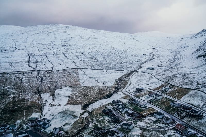 從 Bobby Anwar 的「Winter Breeze」攝影作品中探索 Faroe Islands 
