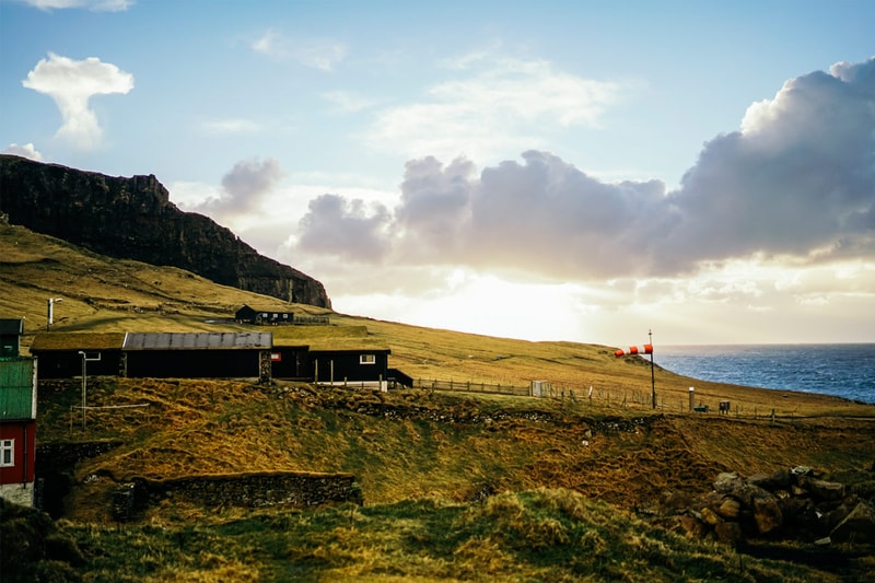 從 Bobby Anwar 的「Winter Breeze」攝影作品中探索 Faroe Islands 